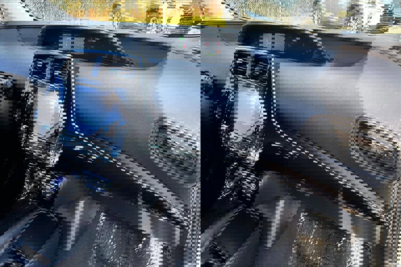 Used 2019 Toyota Prius LE w/ Carpet Mat Package image 17