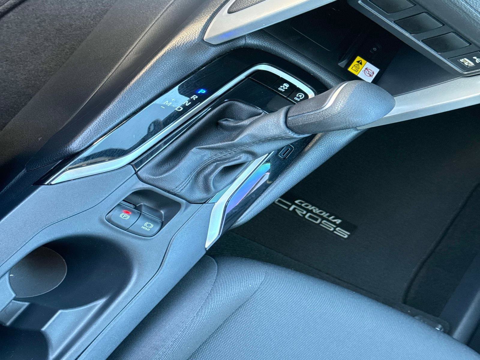 Used 2022 Toyota Corolla Cross LE image 26