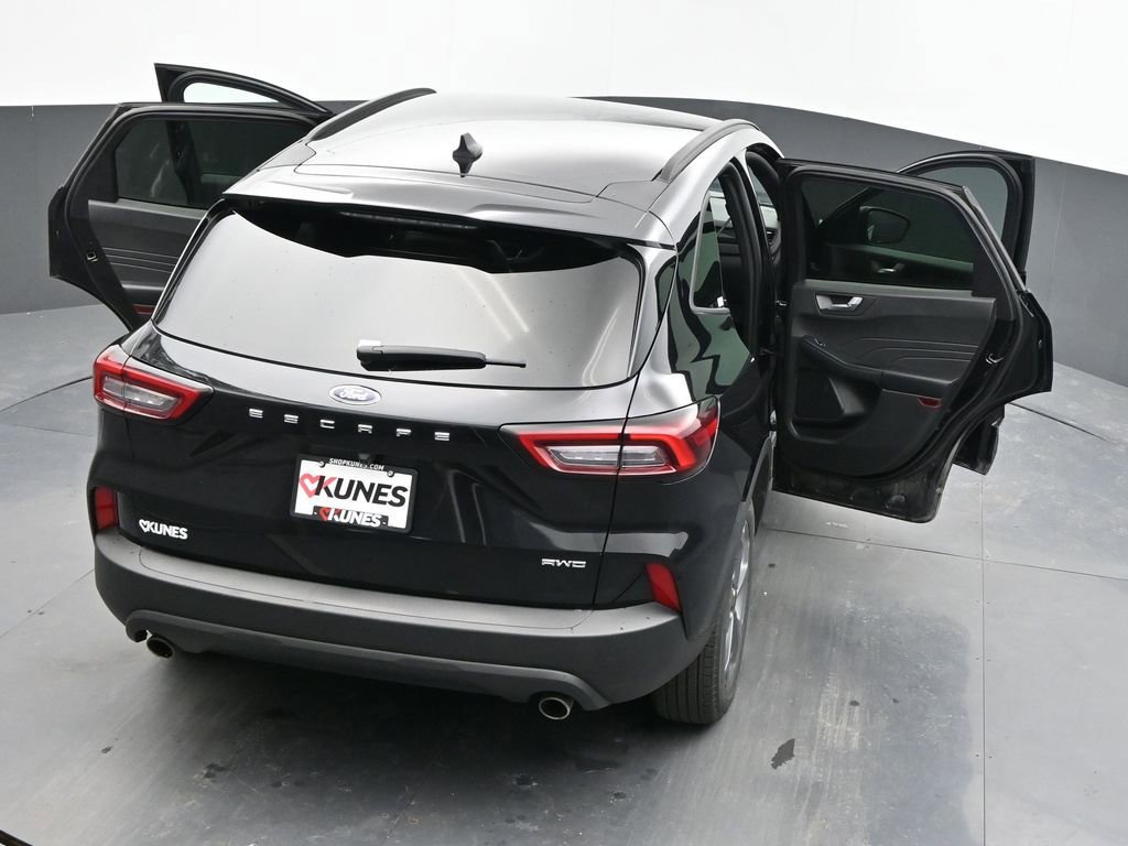 Used 2025 Ford Escape ST-Line image 47