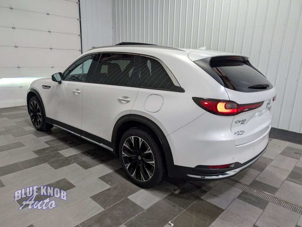 Used 2024 MAZDA CX-90 Plug-In Hybrid w/ Premium Plus AWD/4WD image 2
