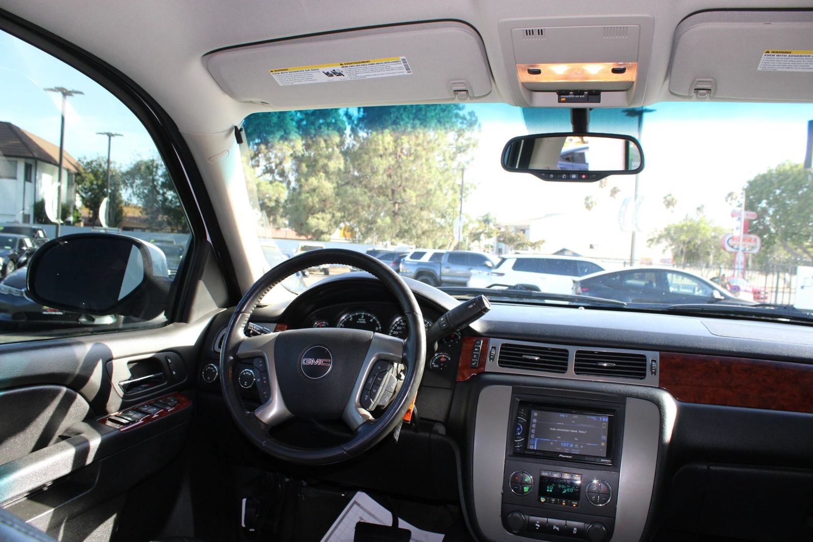 Used 2013 GMC Yukon SLT AWD/4WD image 23
