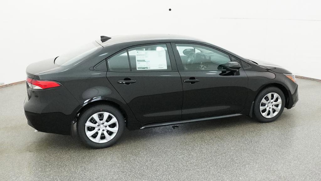 New 2026 Toyota Corolla LE image 2