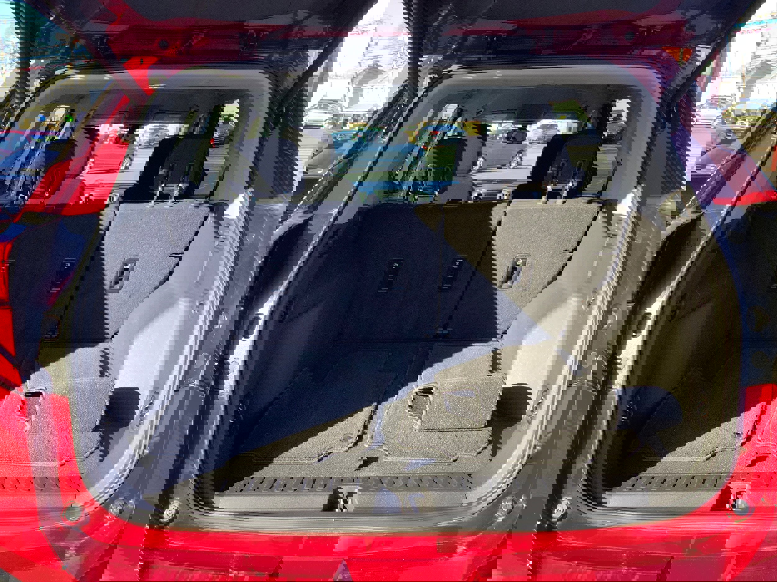 Used 2019 GMC Terrain SLE w/ Driver Convenience Package image 13