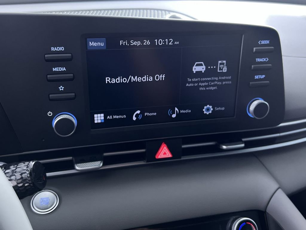 Used 2025 Hyundai Elantra Sport image 18