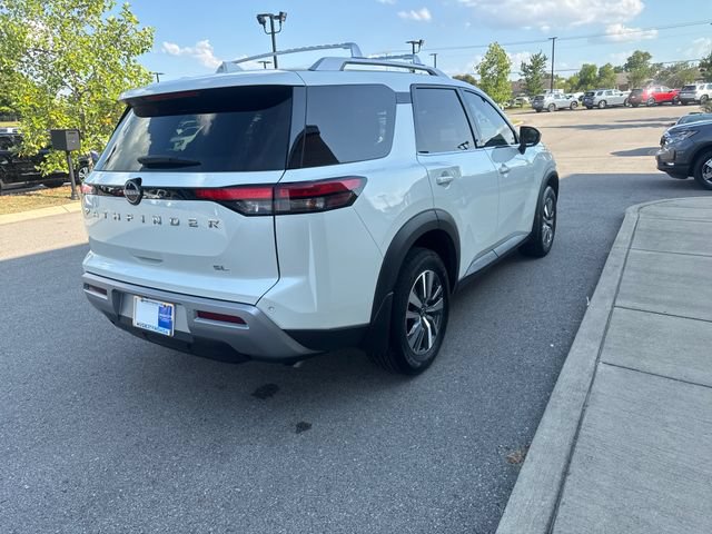 Used 2023 Nissan Pathfinder SL FWD image 4