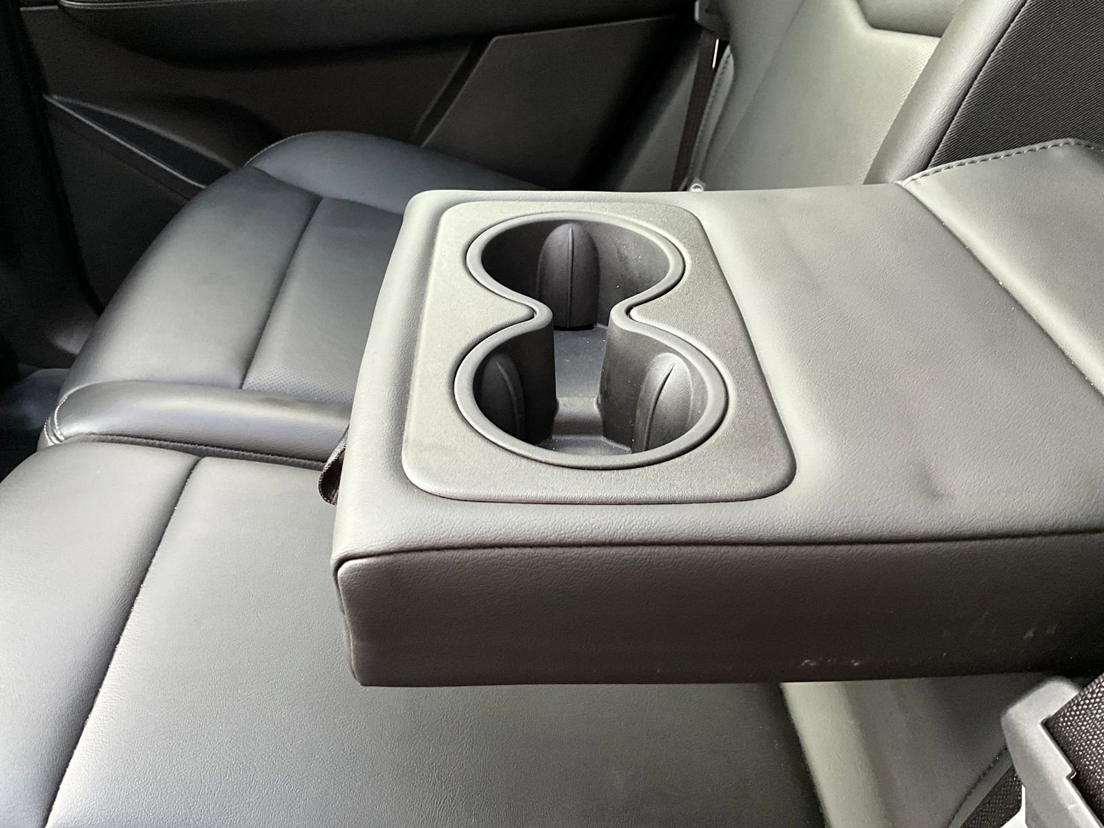 Used 2022 Cadillac XT5 Premium Luxury w/ LPO, Floor Liner Package image 36