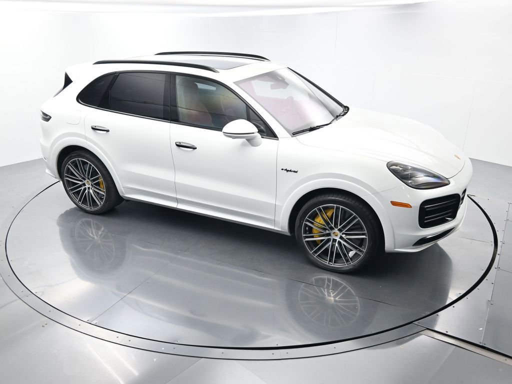 Certified 2022 Porsche Cayenne Turbo S image 46