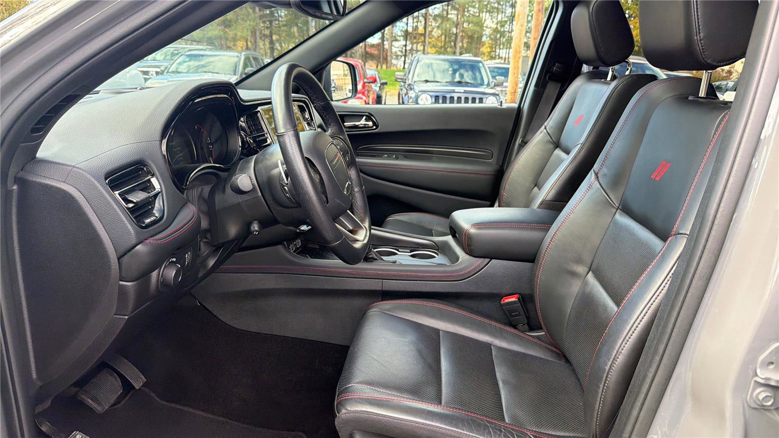 Used 2025 Dodge Durango R/T image 10