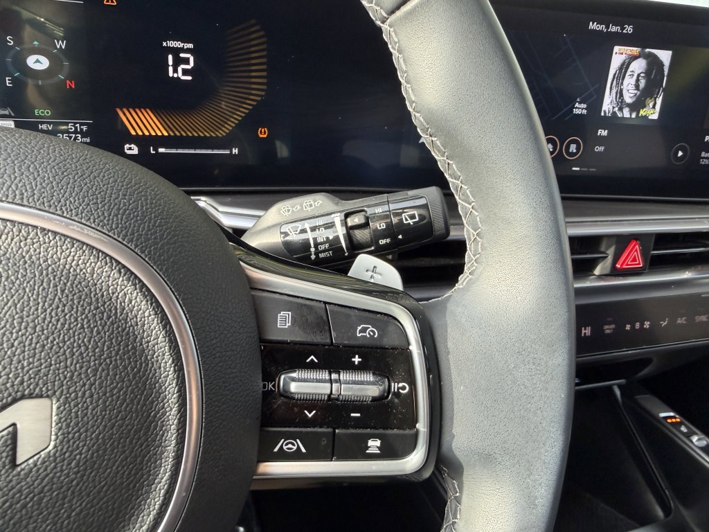 Used 2025 Kia Sorento EX image 29