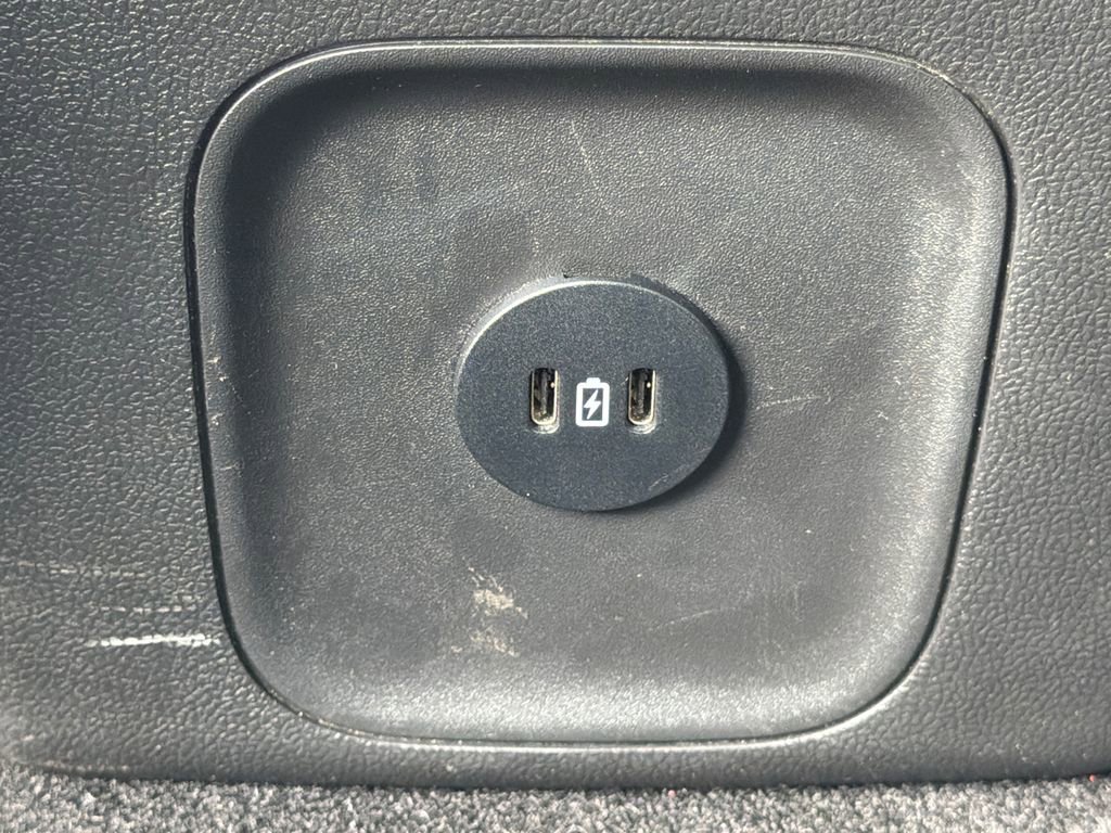 Used 2025 Ford Escape ST-Line FWD image 22