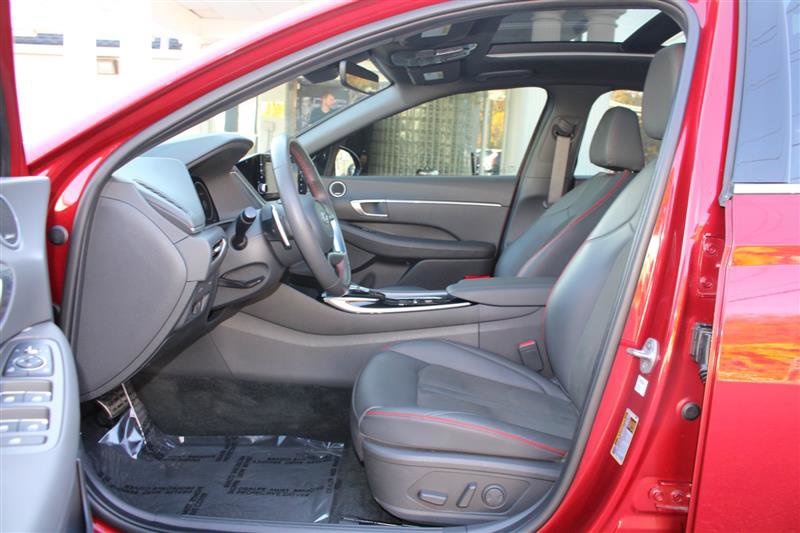 Used 2023 Hyundai Sonata SEL Plus image 11