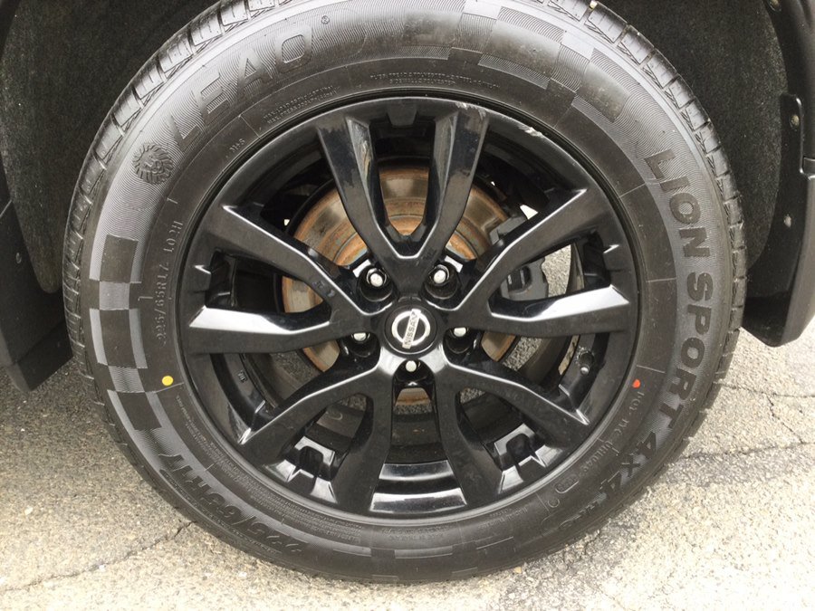 Used 2018 Nissan Rogue SV w/ Premium Package AWD/4WD image 35