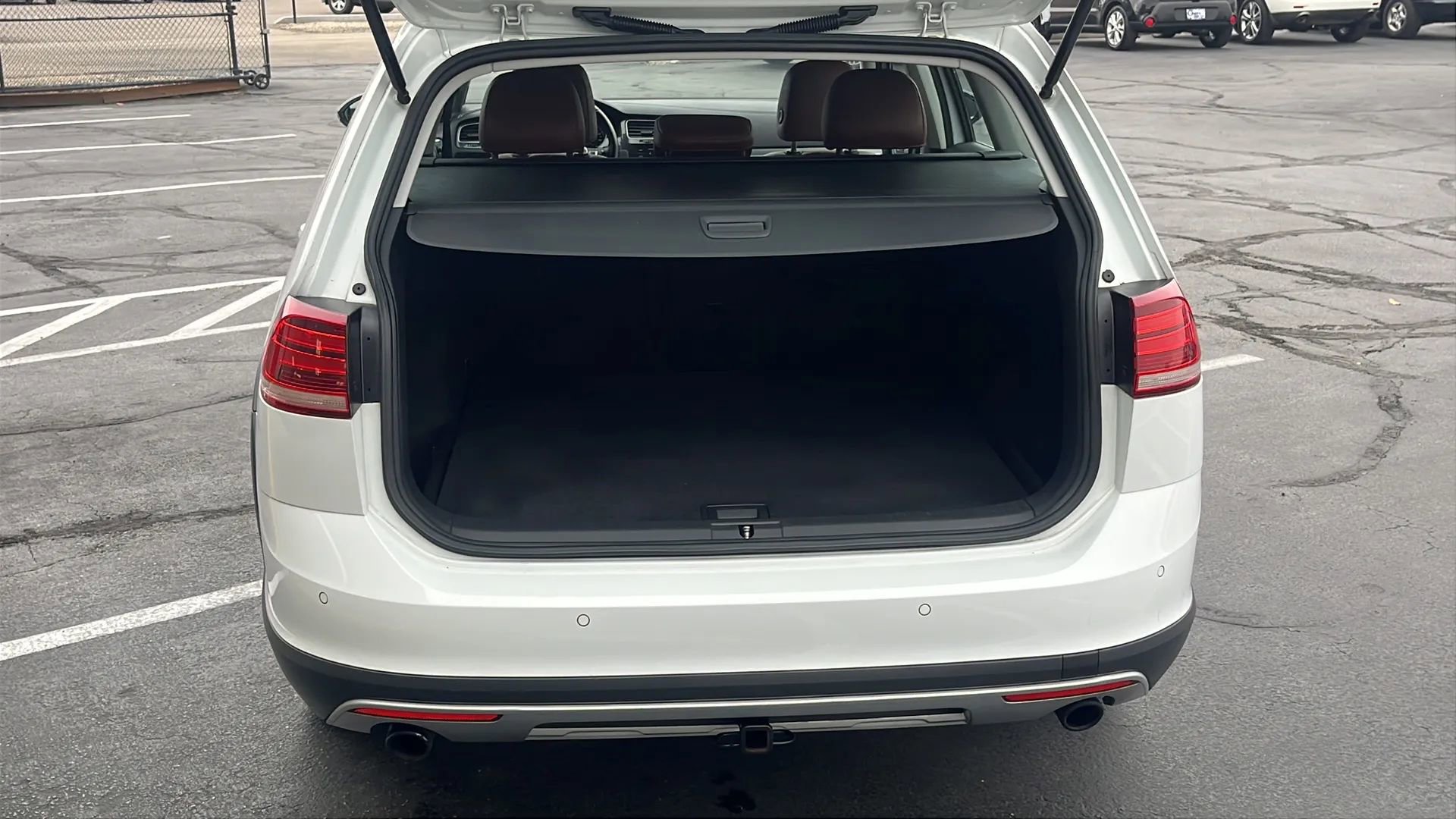 Used 2018 Volkswagen Golf Alltrack SEL image 5