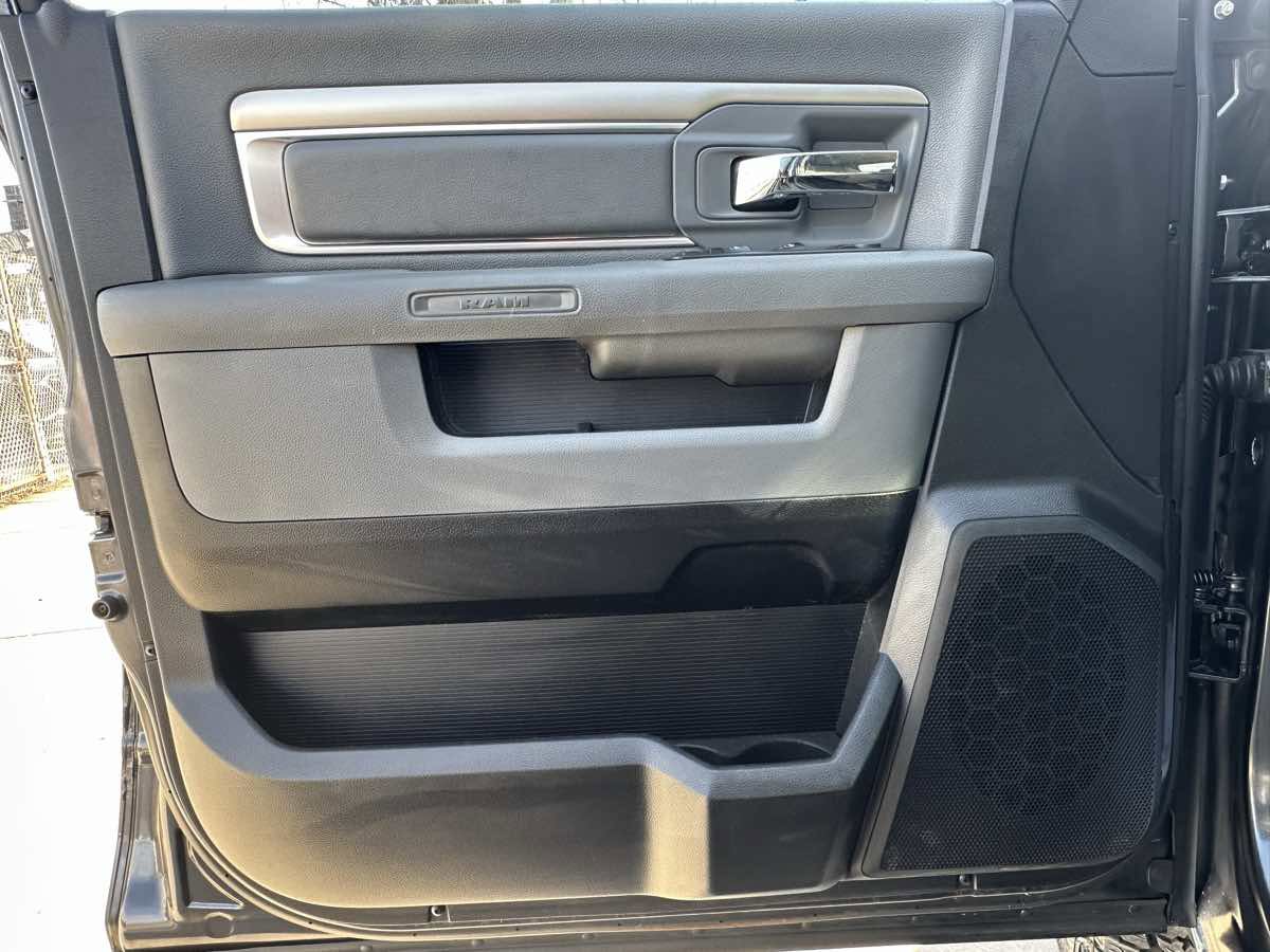 Used 2016 RAM 1500 Big Horn image 10