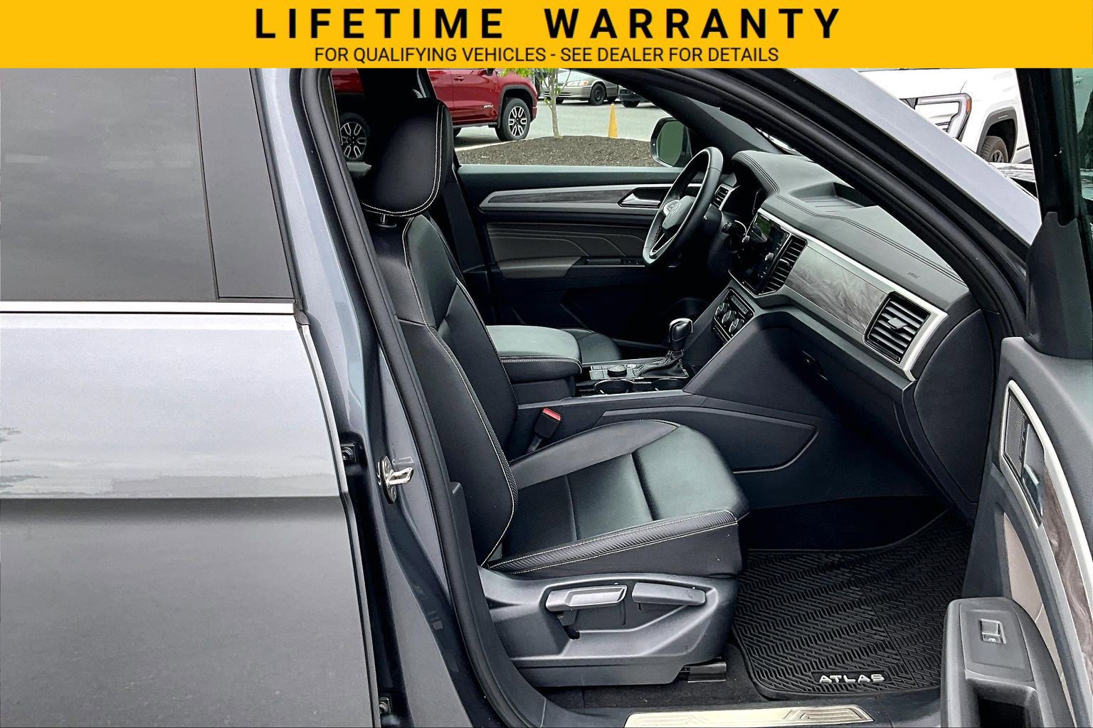 Used 2022 Volkswagen Atlas Cross Sport SE AWD/4WD image 7