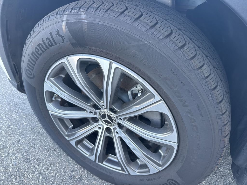 Used 2024 Mercedes-Benz GLC 300 image 17