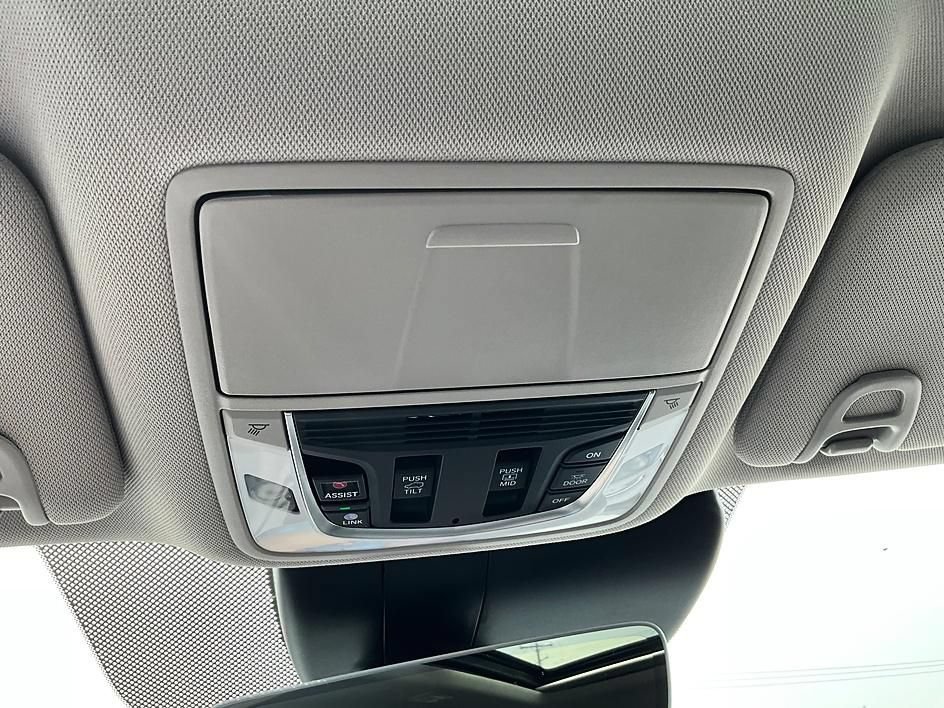 Used 2023 Acura RDX AWD w/ Technology Package image 31