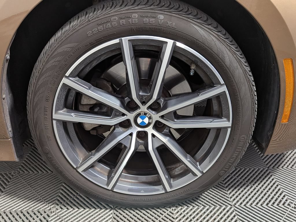 Used 2019 BMW 330i xDrive Sedan w/ Convenience Package AWD/4WD image 46