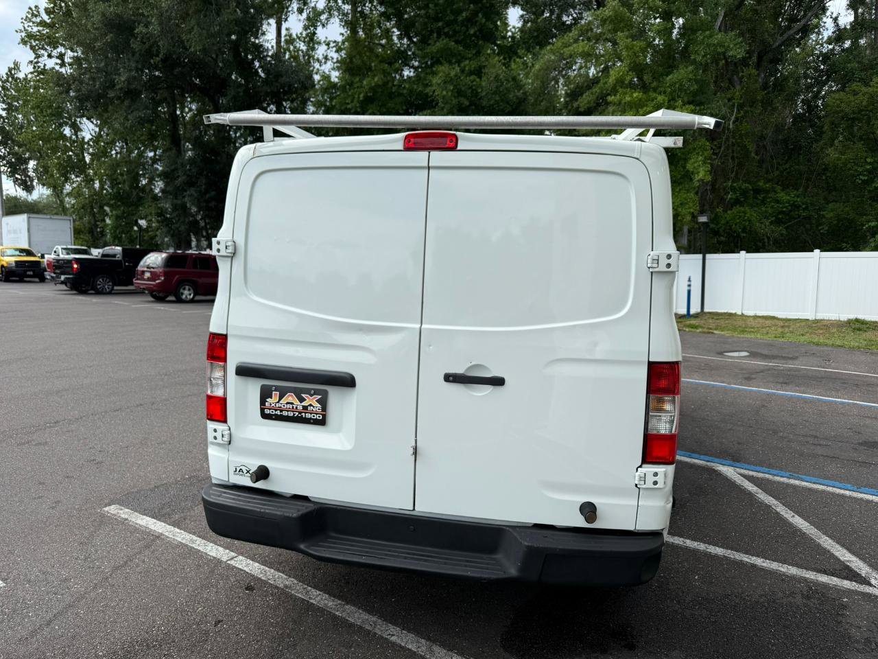 Used 2015 Nissan NV 2500 S w/ Power Package RWD image 4