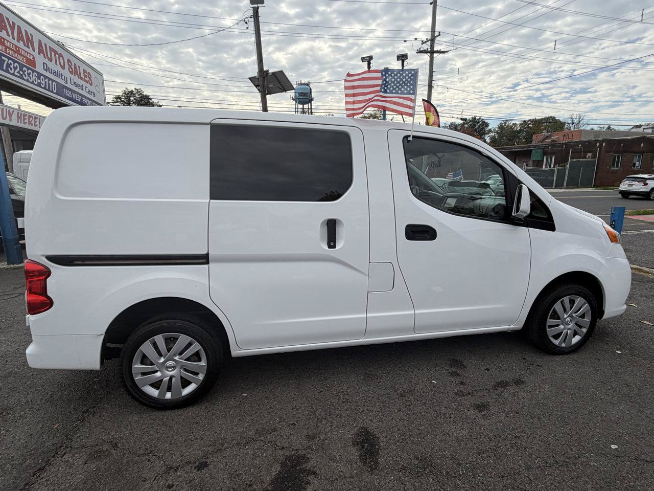 Used 2020 Nissan NV200 SV w/ Sliding Glass Door Package FWD image 10