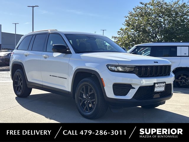 Used 2024 Jeep Grand Cherokee Altitude
