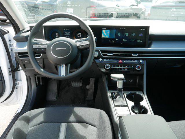 New 2026 Hyundai Sonata SE FWD image 7