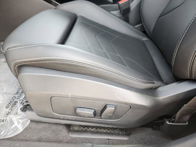 Used 2025 BMW X2 xDrive28i image 9