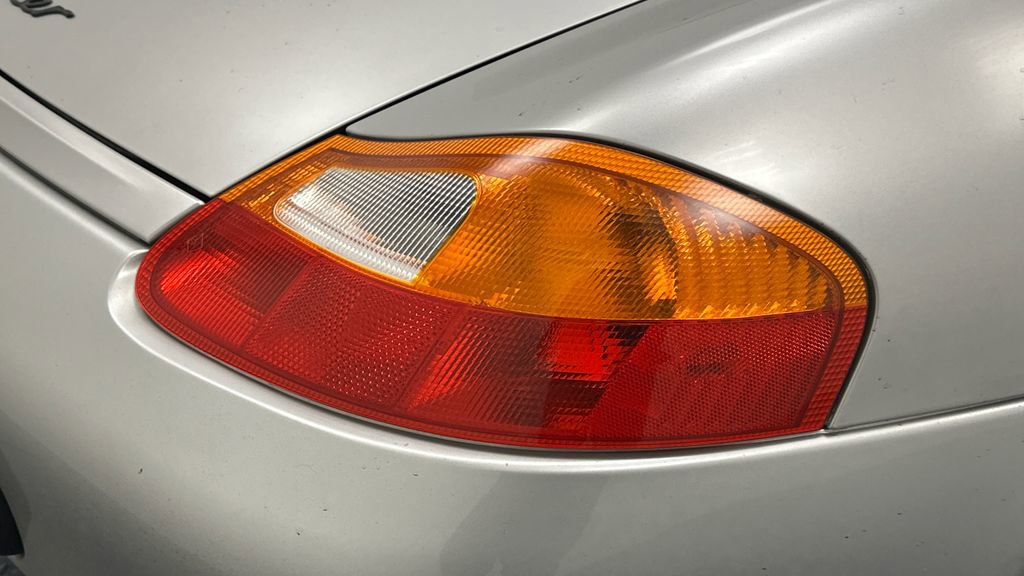 Used 2000 Porsche Boxster image 26