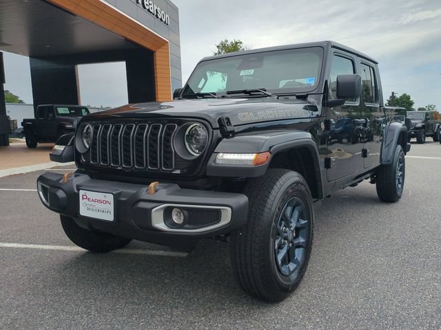 New 2026 Jeep Gladiator Sport AWD/4WD image 8
