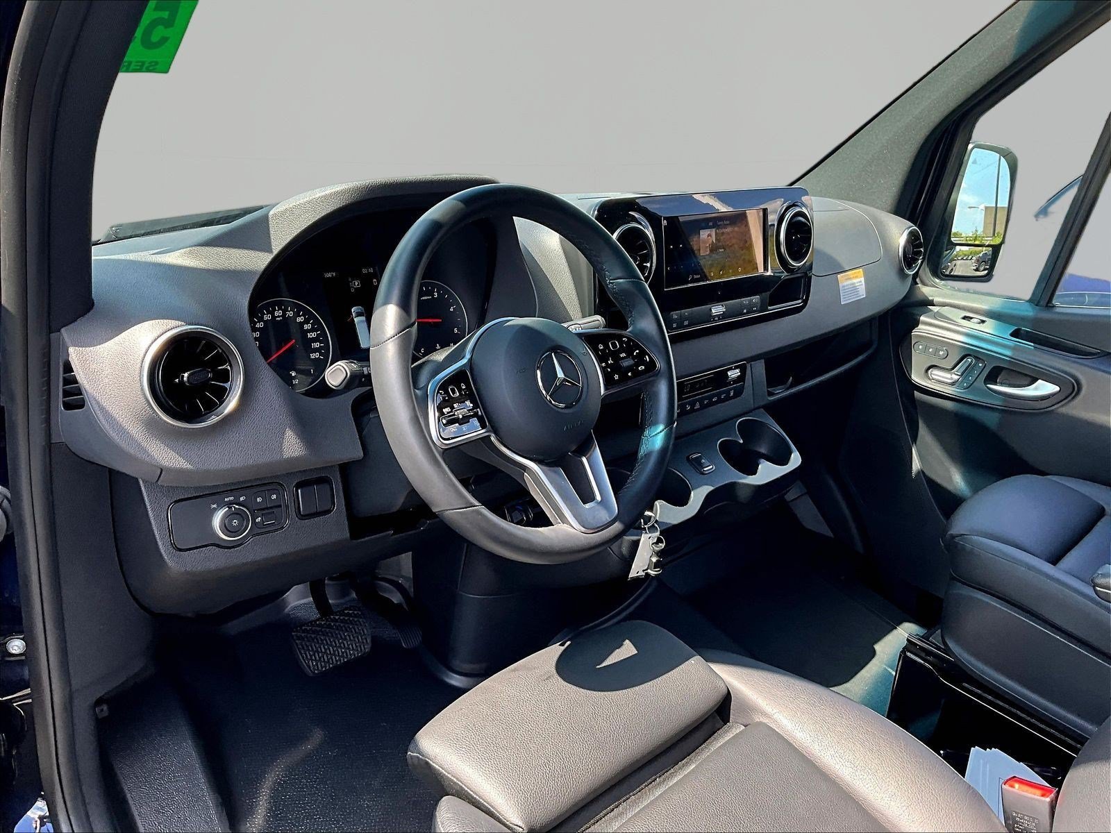 Used 2024 Mercedes-Benz Sprinter 2500 image 15