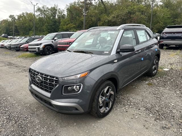 New 2025 Hyundai Venue Limited