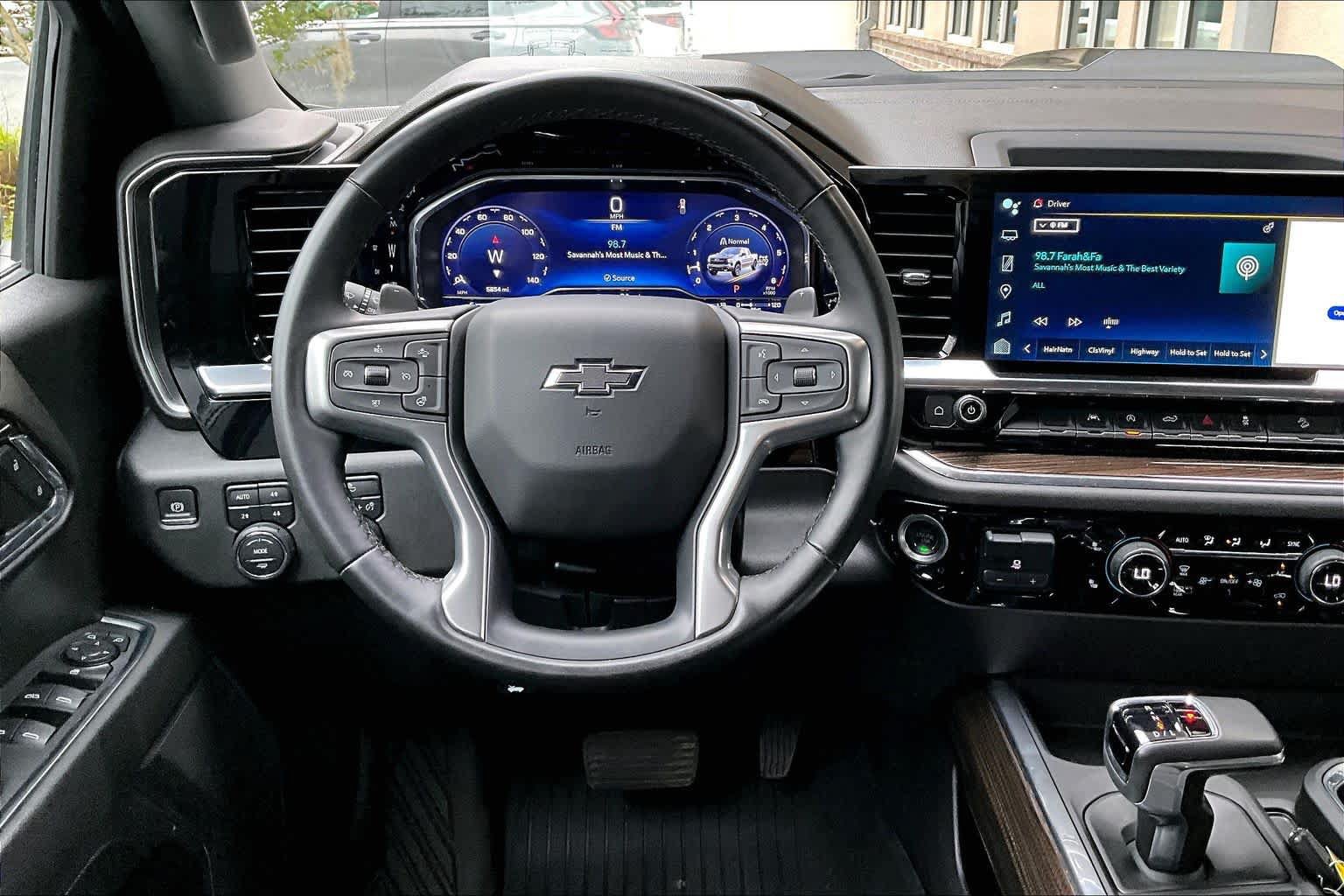 Used 2024 Chevrolet Silverado 1500 LT Trail Boss w/ Protection Package AWD/4WD image 6
