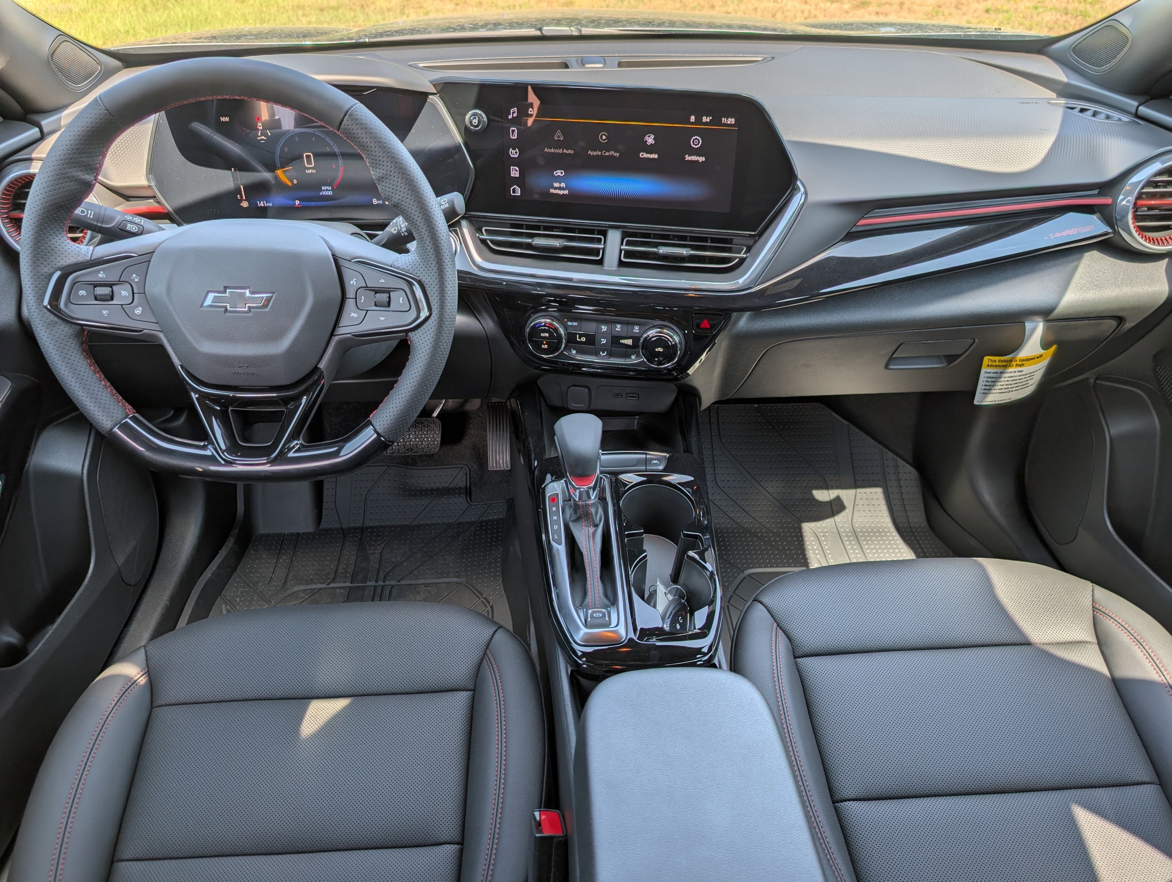New 2025 Chevrolet Trax RS w/ Sunroof Package image 17