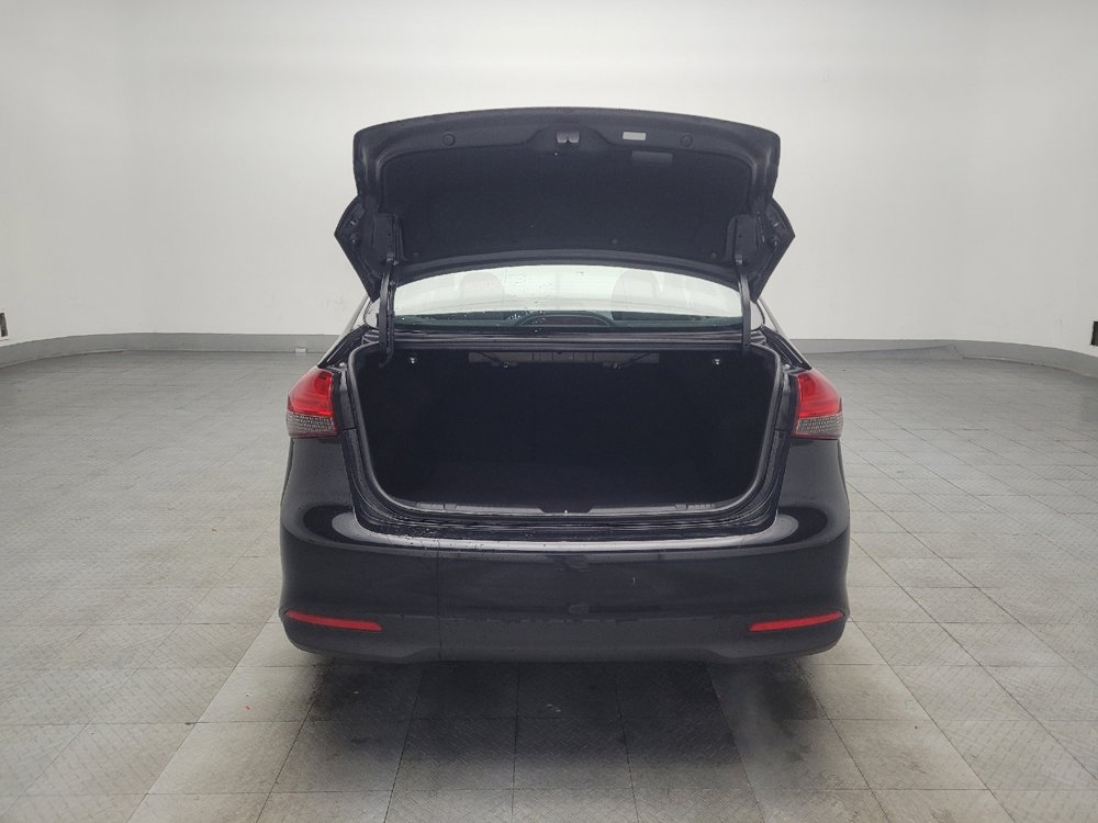 Used 2017 Kia Forte LX image 29