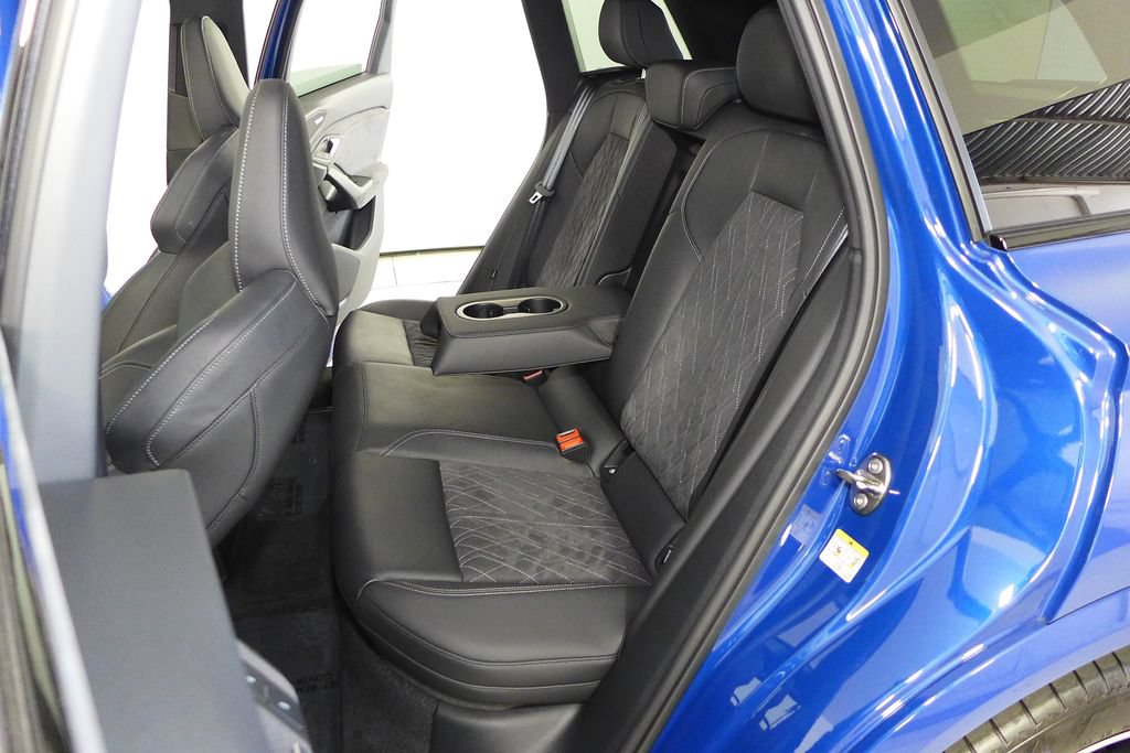 Used 2025 Audi SQ6 e-tron Premium Plus w/ Premium Plus AWD/4WD image 21