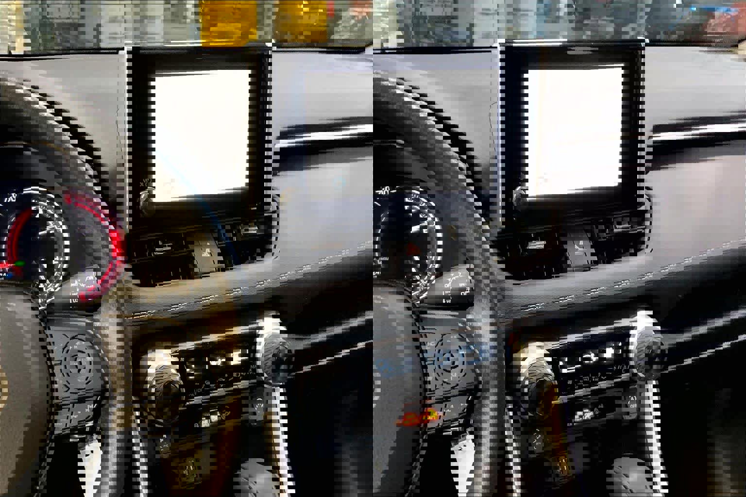 Used 2023 Toyota RAV4 LE image 6