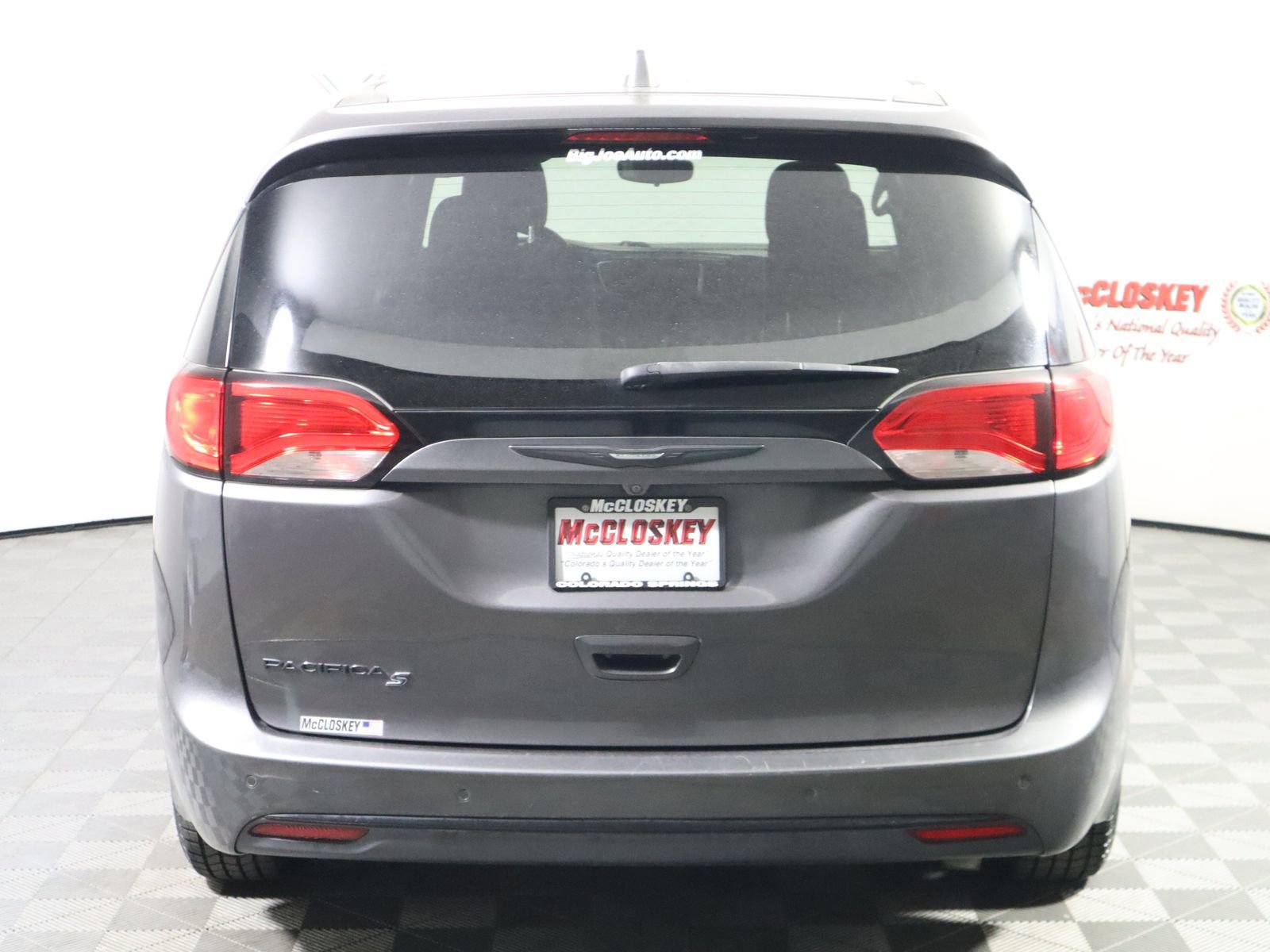 Used 2018 Chrysler Pacifica Touring Plus w/ S Appearance Package FWD image 6