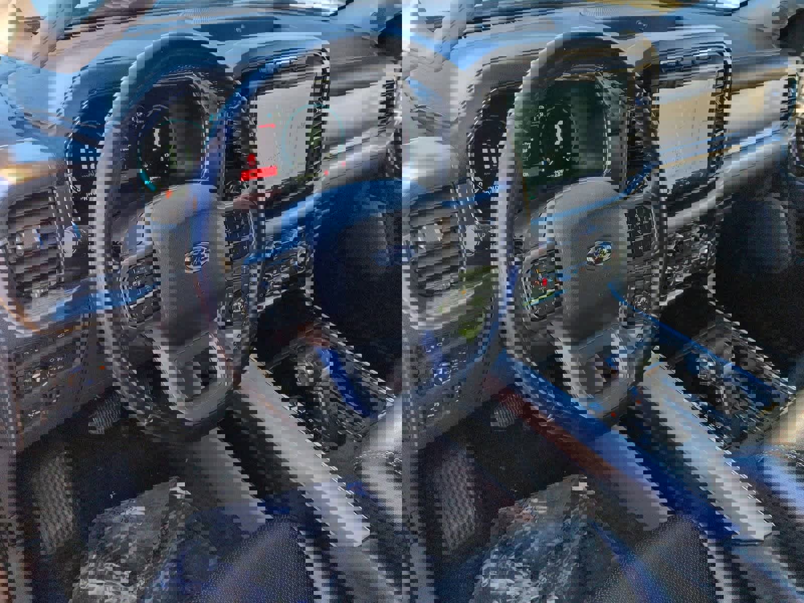 Certified 2021 Ford F150 Lariat w/ Equipment Group 502A High image 10