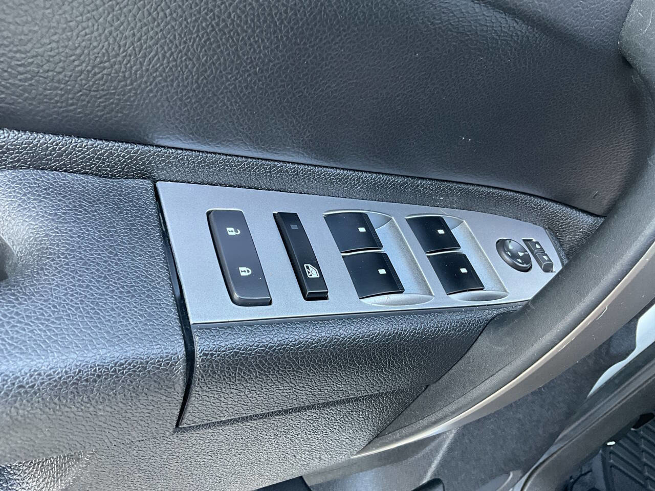 Used 2013 GMC Sierra 1500 SLE w/ Power Tech Package image 22