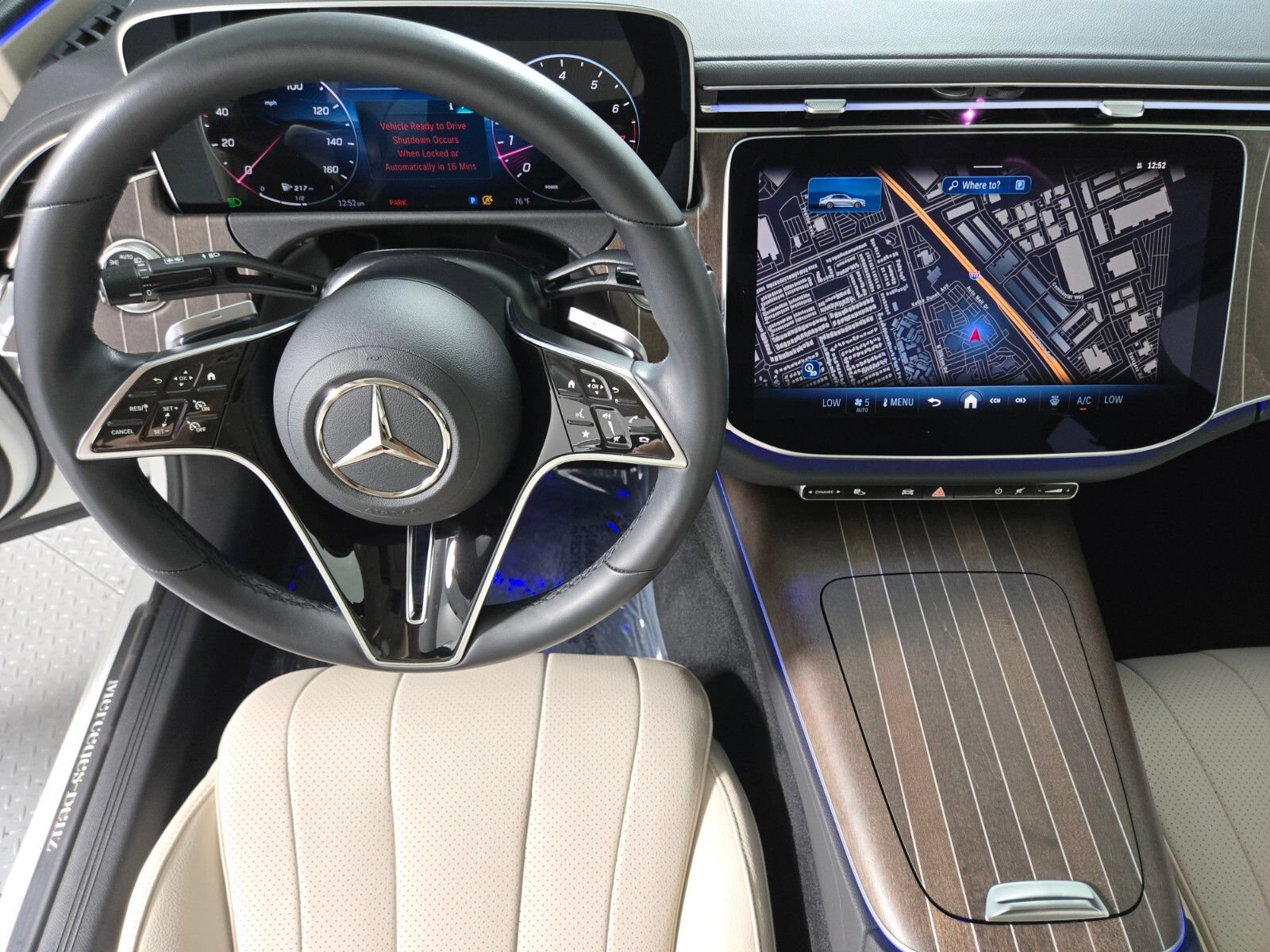 Used 2025 Mercedes-Benz E 350 Sedan image 14
