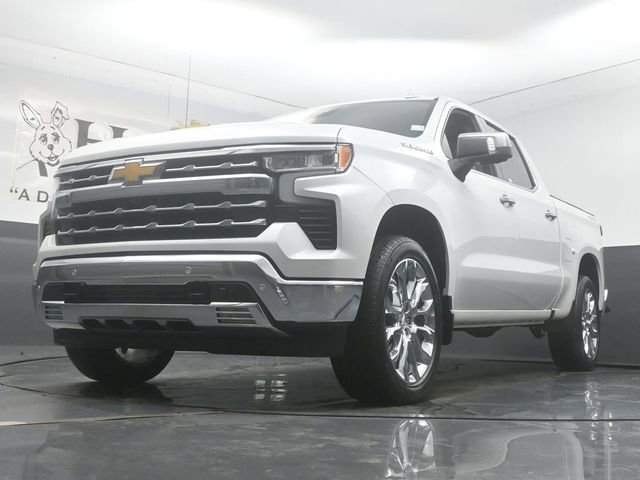 Used 2023 Chevrolet Silverado 1500 LTZ w/ LTZ Premium Package AWD/4WD image 4