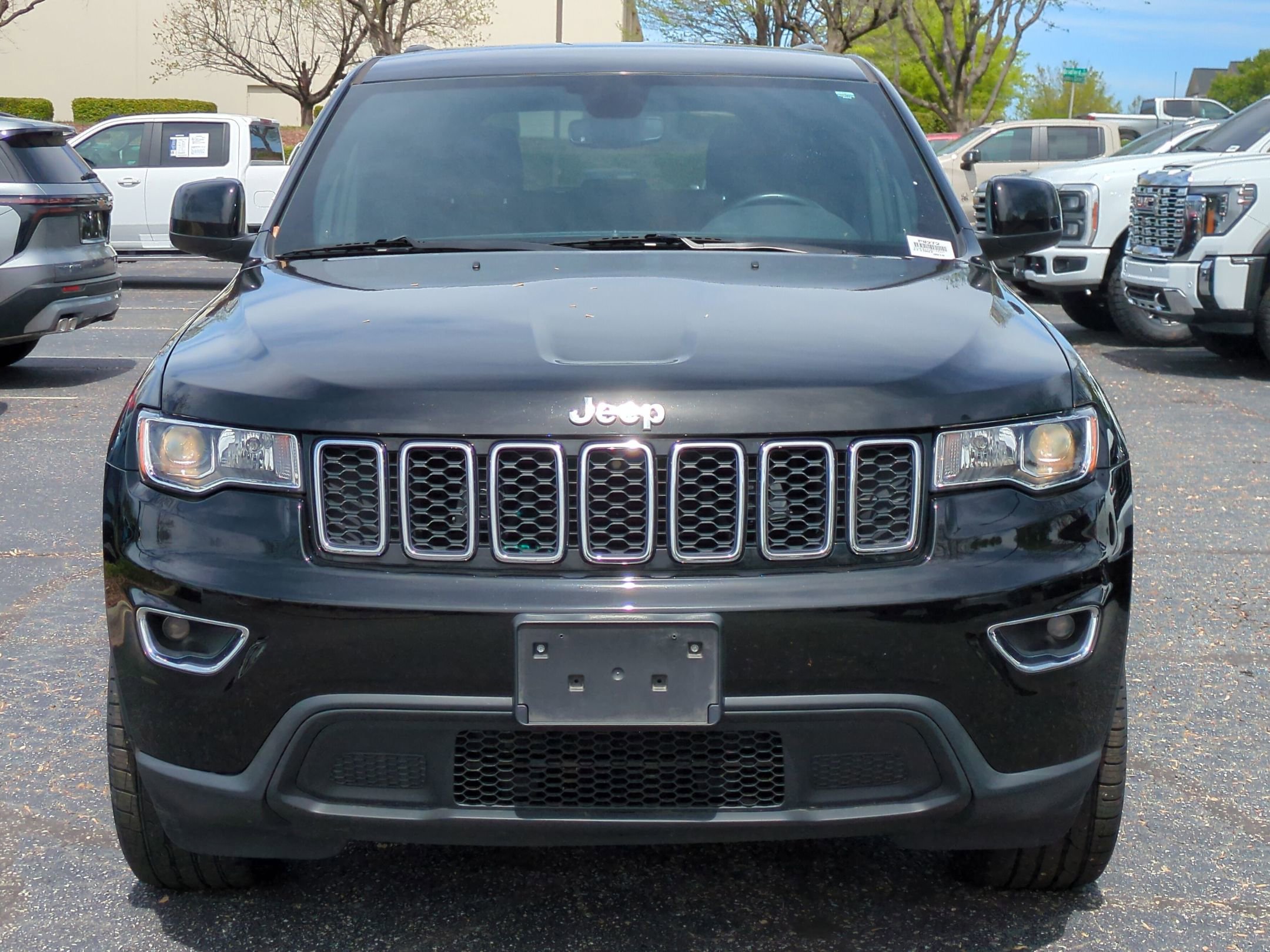 Used 2022 Jeep Grand Cherokee Laredo E image 3