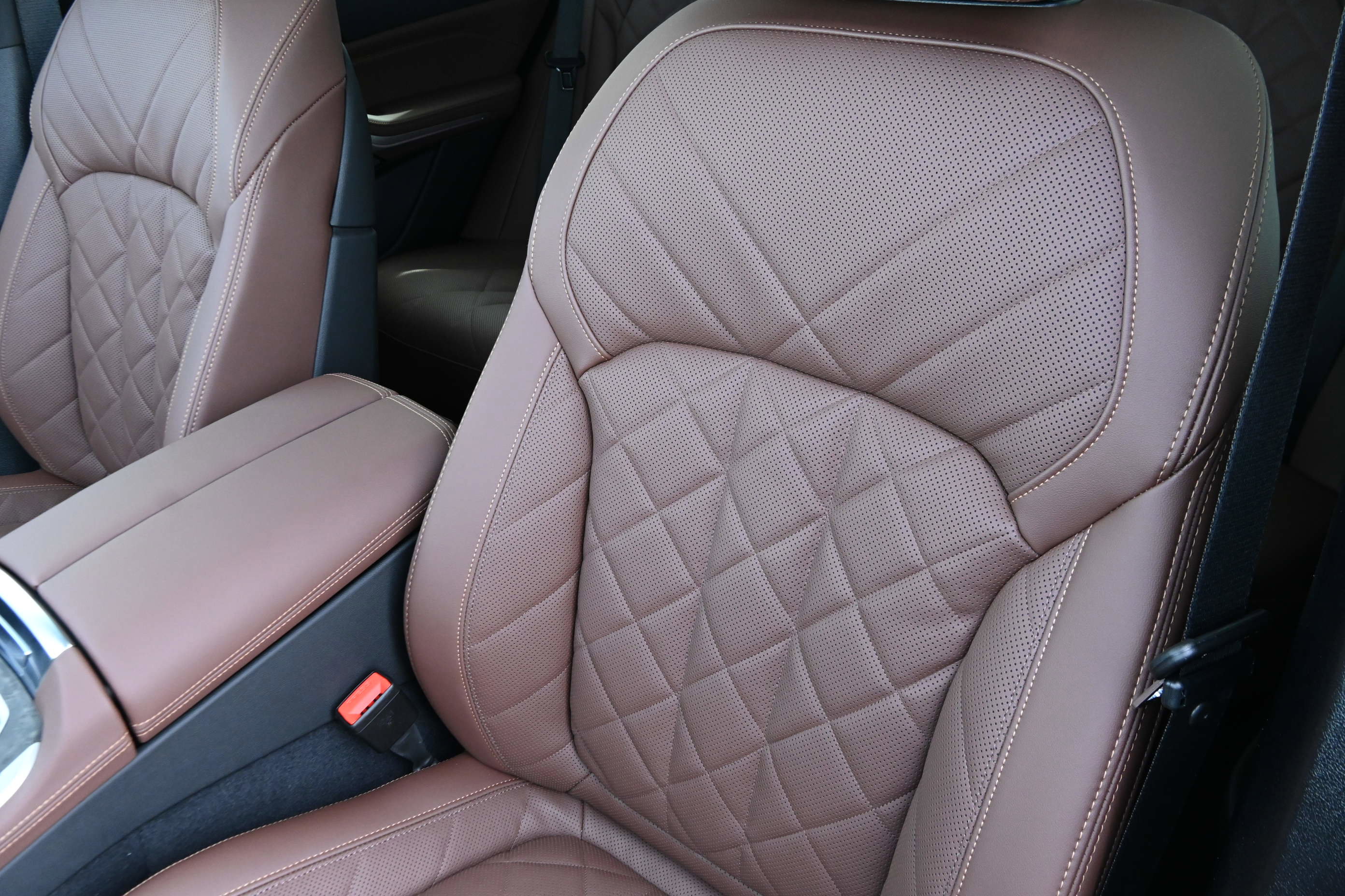 New 2026 BMW X5 sDrive40i w/ Climate Comfort Package image 9