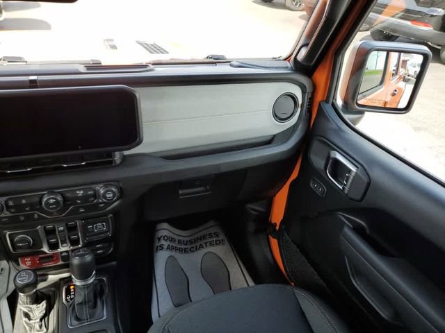 New 2026 Jeep Gladiator Willys AWD/4WD image 16