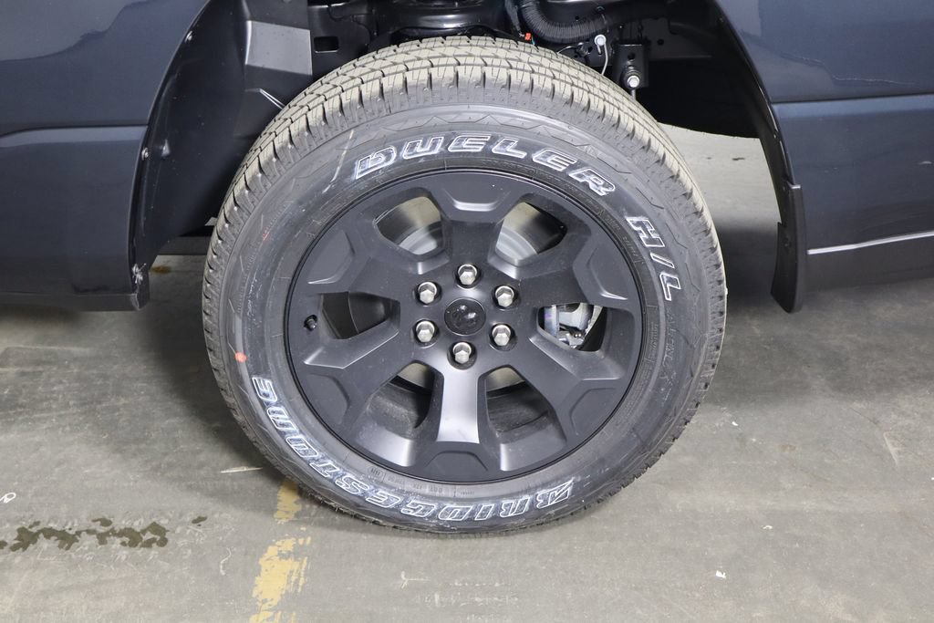 New 2027 RAM 1500 4x4 Quad Cab image 39