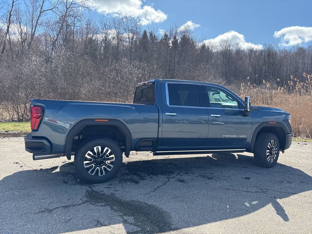 New 2026 GMC Sierra 2500 Denali Ultimate w/ Max Trailering Package image 9