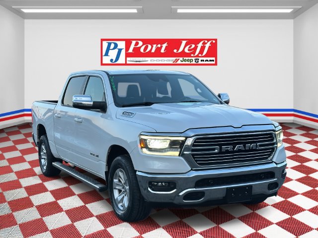 Used 2023 RAM 1500 Laramie AWD/4WD image 2