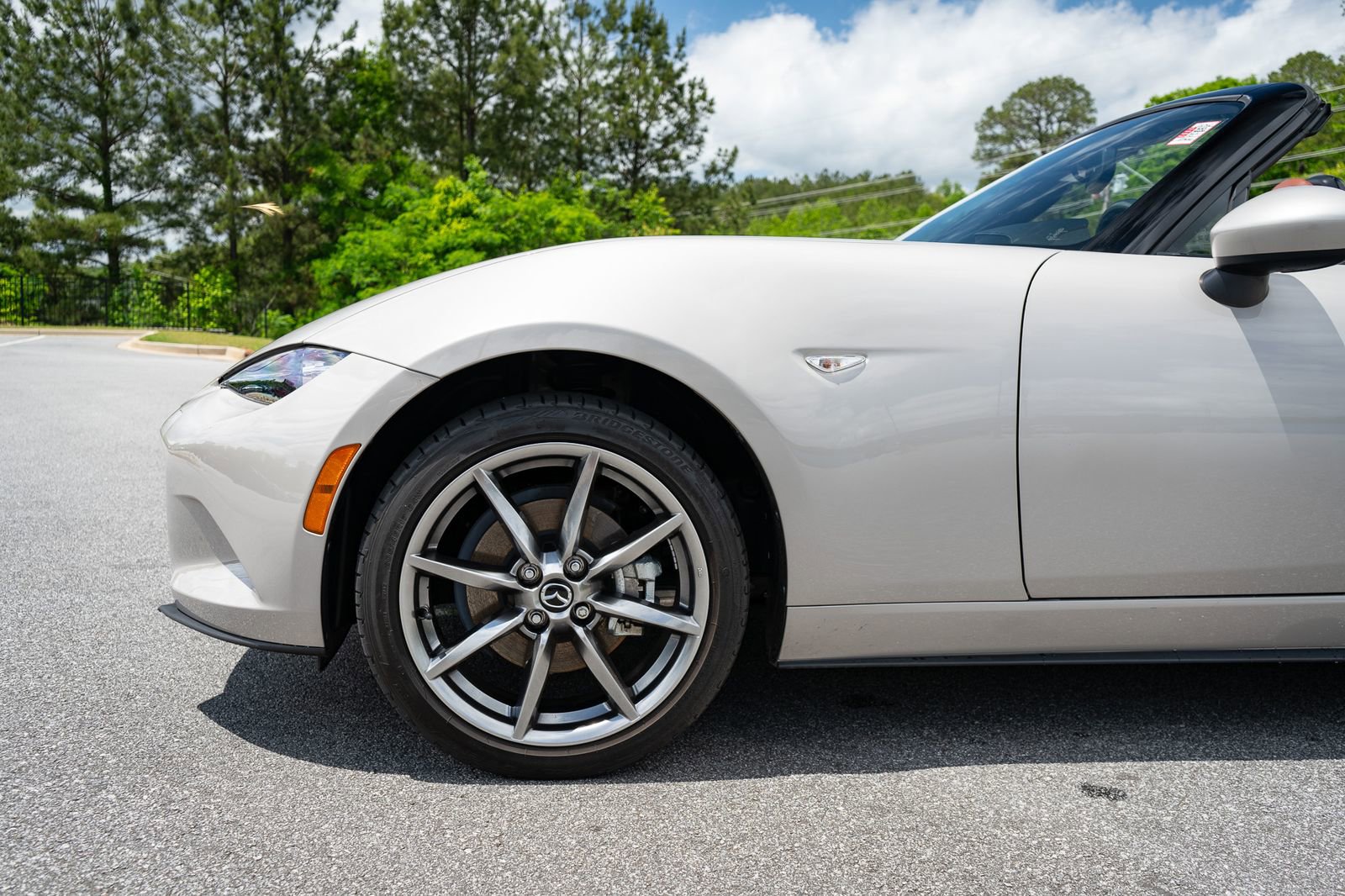 Used 2023 MAZDA MX-5 Miata Grand Touring RWD image 4