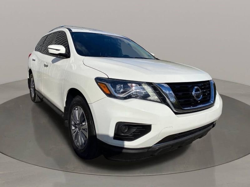 Used 2019 Nissan Pathfinder S image 8