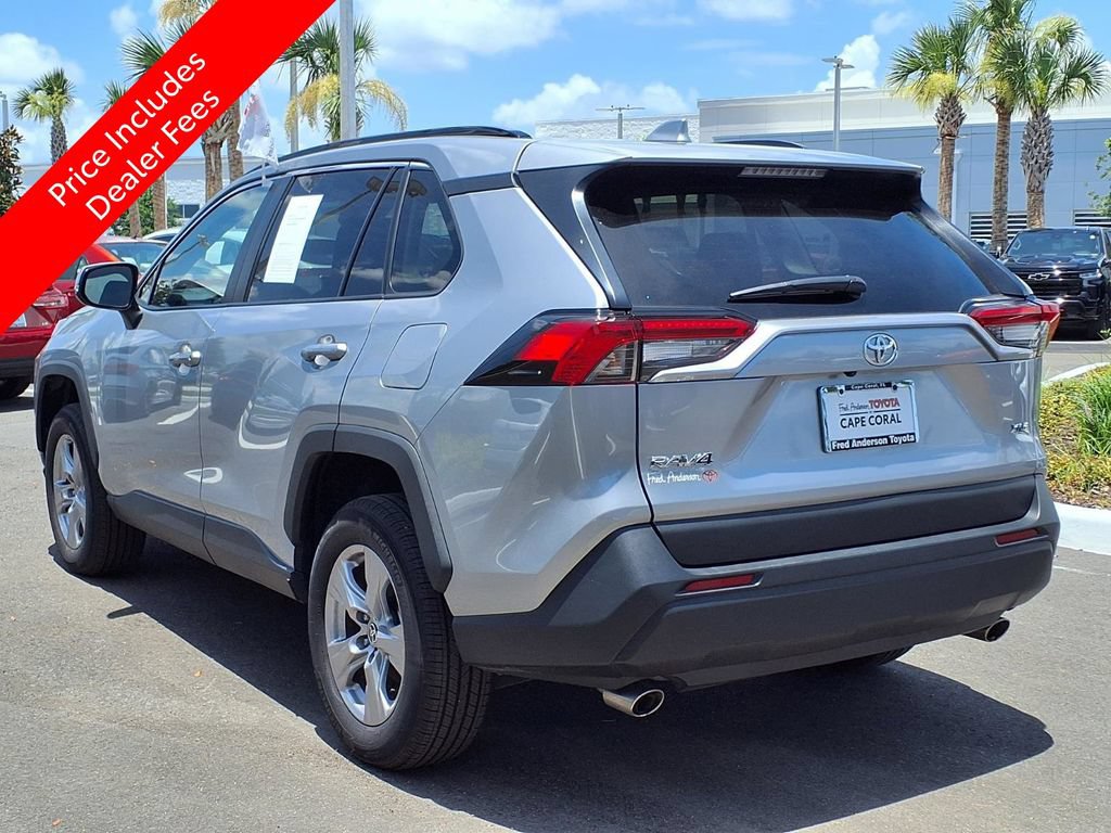 Used 2025 Toyota RAV4 XLE FWD image 5